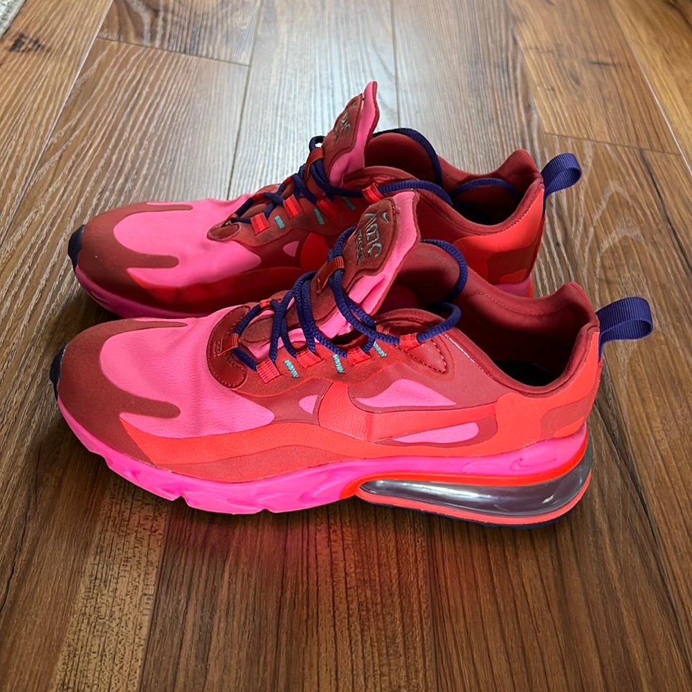 Nike Air 270 React - Sz 8